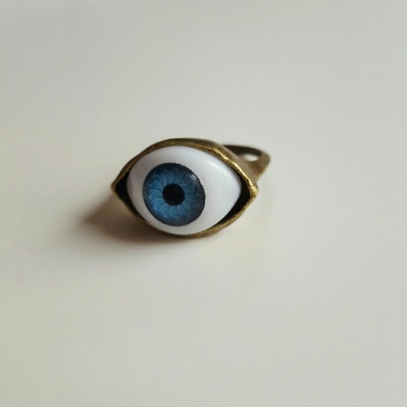 Jewelry - Blue Eyed Ring